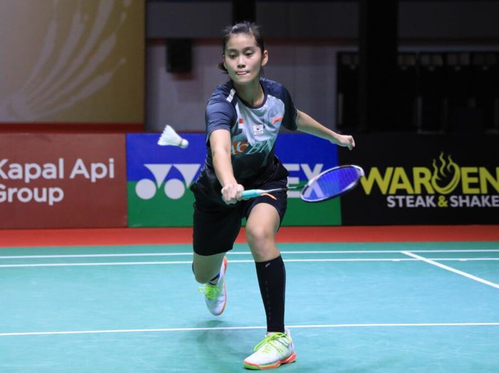 Stephanie Widjaja saat laga semifinal turnamen bulutangkis Kapal Api Indonesia International Series 2022,  Sabtu (24/9/2022).