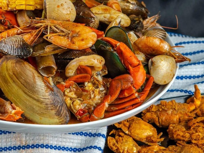 Tempat makan seafood enak di Bandung