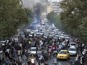 Iran Ampuni 22.000 Orang yang Ditahan Saat Protes Kematian Mahsa Amini