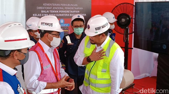 Wali Kota Medan Bobby Nasution dan Menhub Budi Karya Sumadi.
