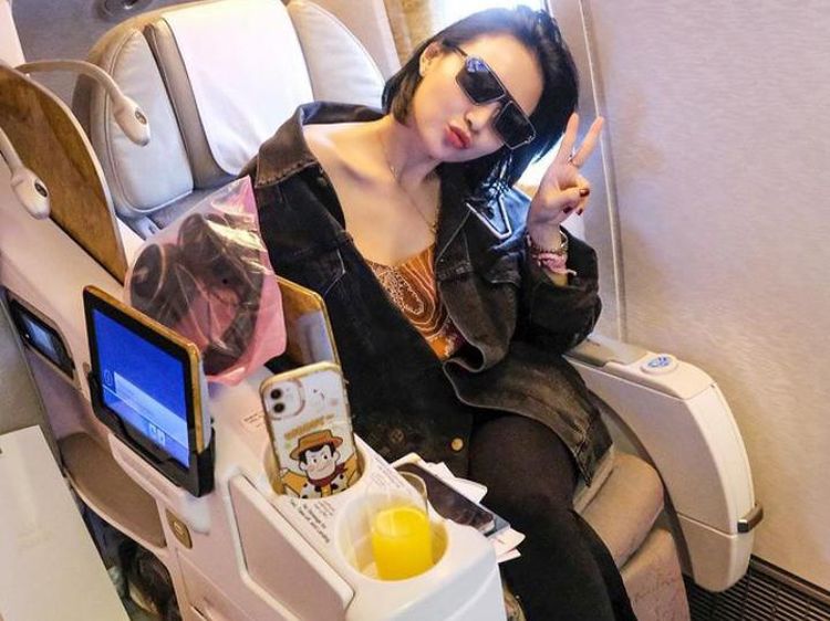 Potret Wika Salim Saat Dinner Romantis dan Makan di Dubai