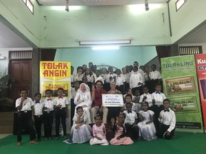 Sido Muncul Beri Bantuan Donasi Rp 320 Juta ke Yayasan Sinar Pelangi