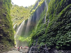 9 Rekomendasi Wisata Air Terjun di Jatim untuk Long Weekend