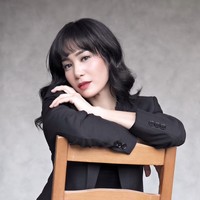 Tak hanya disebut jadi mirip artis Korea, penampilan Bunga pun dipuji jadi semakin cantik. “Tambah cantik banget sih kak,” komentar salah seorang netizen. Foto: Instagram/@bungazainal05