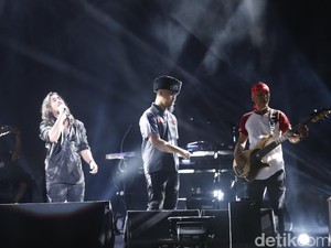 Konser Dewa 19 Ditunda Imbas Ricuh Berdendang Bergoyang