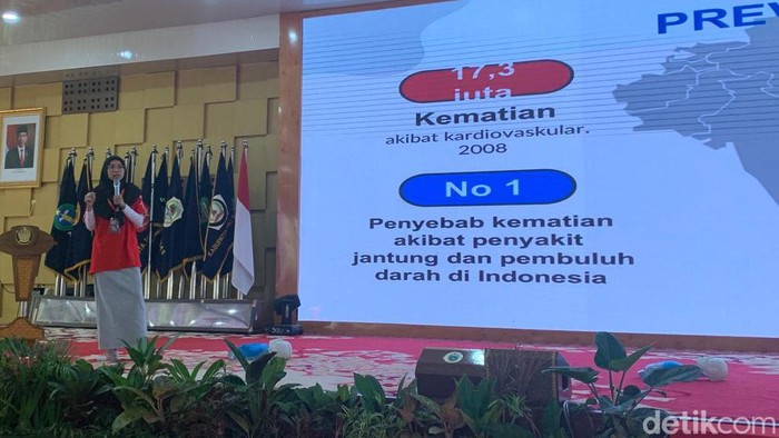 dokter spesialis jantung Yuke Sarastri di Indonesia Heart Bike 2022 Medan.