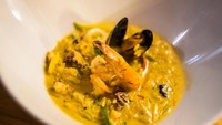 Di Interno, para pengunjung akan dimanjakan dengan hidangan khas Kolombia. Mulai dari hidangan khas Cartagena yang berisi daging sapi sampai minuman cocktail bass. Foto: Instagram Interno