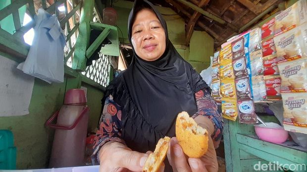 Gurih dan renyahnya comro ala Ganeas Sumedang.