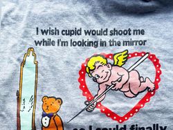 10 Kaus Super Kreatif, Tulisan dan Gambarnya Bikin Ngakak