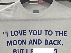 10 Kaus Super Kreatif, Tulisan dan Gambarnya Bikin Ngakak