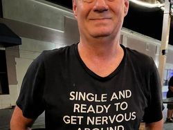 10 Kaus Super Kreatif, Tulisan dan Gambarnya Bikin Ngakak