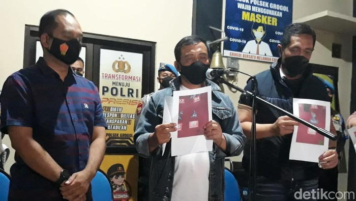 Kapolda Jawa Tengah Irjen Ahmad Luthfi jumpa pers soal ledakan di asrama polisi Sukoharjo dekat Markas Brimob Kompi 1 Batalyon C Pelopor, Minggu (25/9/2022).