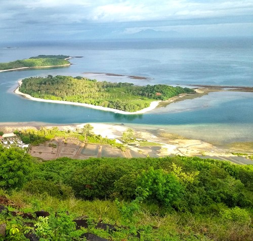Keindahan Bukit Geresak di Sekotong Lombok Barat.