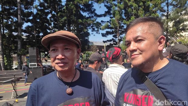Kelompok Penyanyi Jalanan (KPJ) bawakan konser '32 Menit'