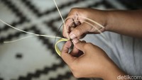 Ada beberapa jenis tas juah yang dibuat dan dijual oleh para perajin. Harganya termurah dari belasan ribu hingga ratusan ribu, tergantung dari ukuran dan motif.