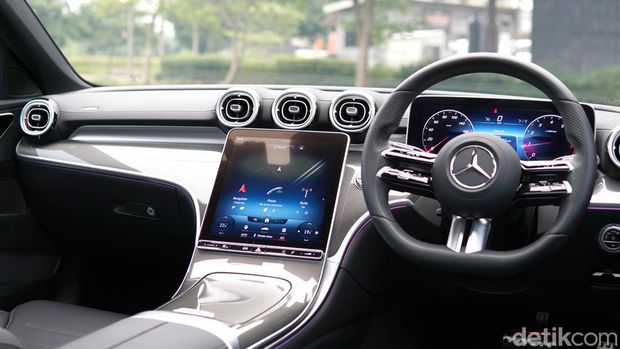 Mercedes-Benz C 300 AMG Line
