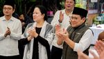 Momen Puan Maharani Ziarah dan Doa Bersama Cak Imin di Makam Taufiq Kiemas