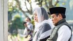 Momen Puan Maharani Ziarah dan Doa Bersama Cak Imin di Makam Taufiq Kiemas