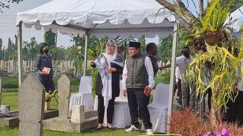 Puan Maharani dan Cak Imin di TMP Kalibata (Wilda-detikcom)