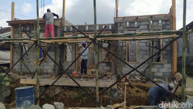 Rumah Mbah Pasiah yang tengah dibangun, di Dusun Grogol, Desa Tanjungsari, Kecamatan Windusari, Kabupaten Magelang, Sabtu (24/9/2022).