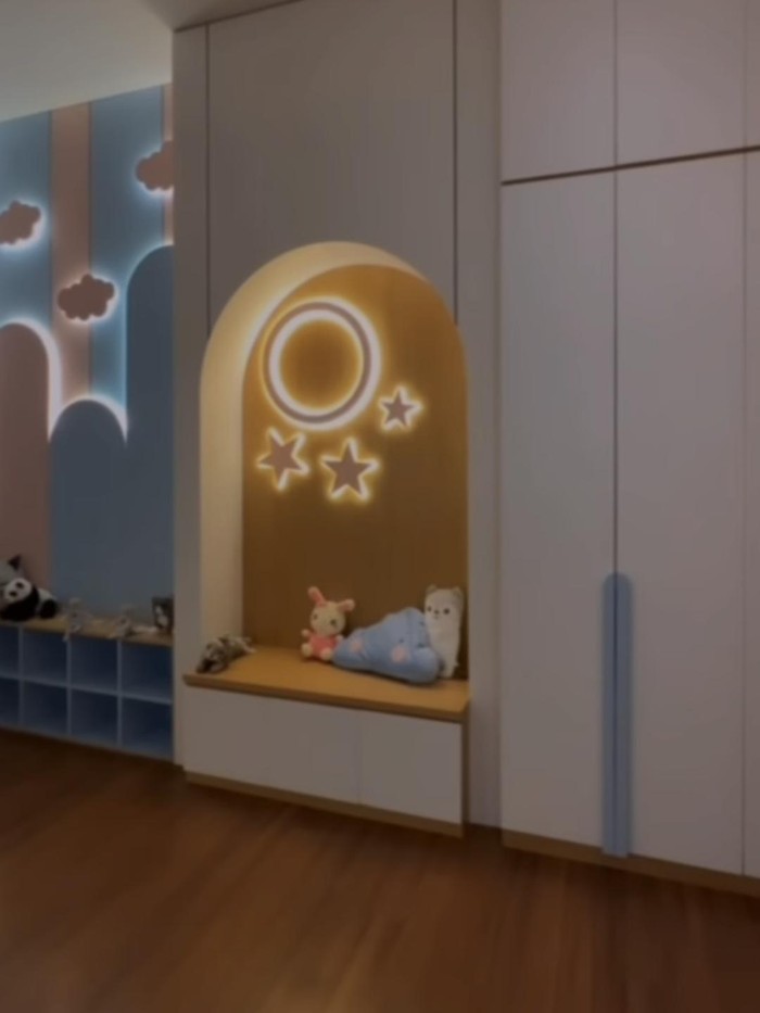 Zaskia Gotik Kamar bayi Zaskia Gotik
