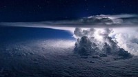 10 Foto Fenomena Langit yang Keren Banget Gaes