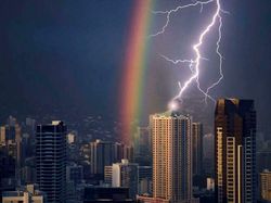 10 Foto Fenomena Langit yang Keren Banget Gaes