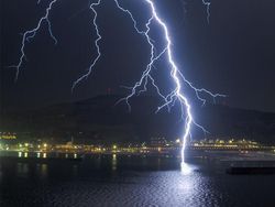 10 Foto Fenomena Langit yang Keren Banget Gaes