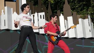 Jonas Brothers Para Hot Daddies!
