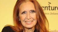 Danielle Steel asal Amerika Serikat juga mencapai pendapatan lebih dari Rp 9 miliar. Dia telah menulis lebih dari 90 buku yang diterjemahkan ke dalam 42 bahasa asing dan sukses diadaptasi ke 22 serial televisi. Foto: Dave Benett/WireImage/David M. Benett