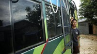 Rute yang dilalui bus ini yakni Pontianak, Singkawang, Bengkayang, Seluas, dan Jagoi Babang yang biasanya selama 8 jam perjalanan.