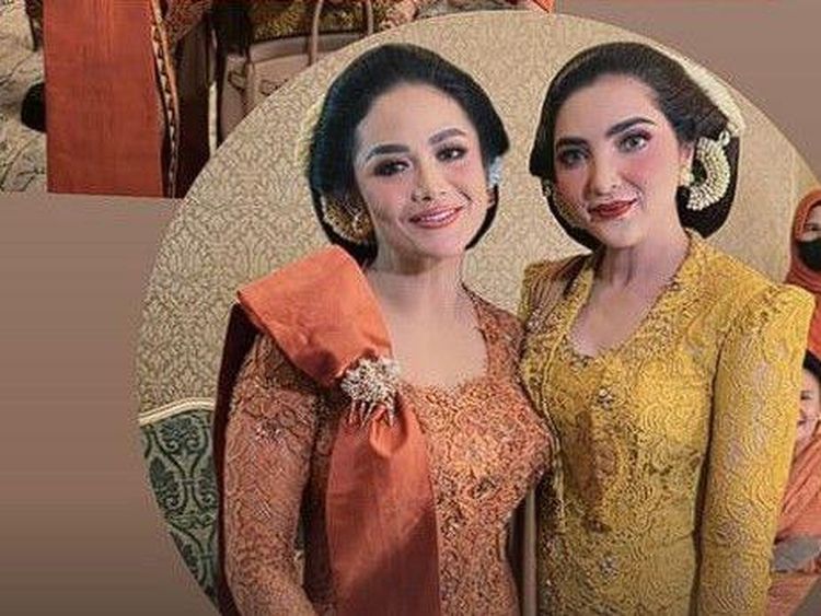 8 Foto Ashanty & Krisdayanti di Acara Cucu, Awet Muda Walau Sudah Jadi Nenek