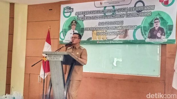 Bupati Bandung Dadang Supriatna.