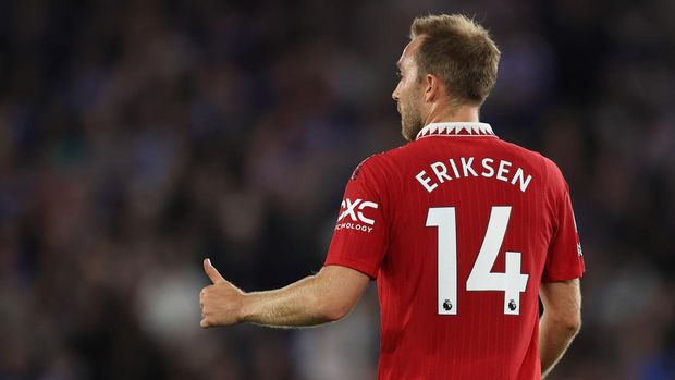 LEICESTER, ENGLAND - SEPTEMBER 01: Christian Eriksen of Manchester United during the Premier League match between Leicester City and Manchester United at The King Power Stadium on September 1, 2022 in Leicester, United Kingdom. (Photo by James Williamson - AMA/Getty Images)