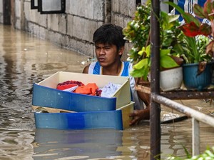 Topan Noru Terjang Filipina, Tewaskan Anggota Tim Penyelamat