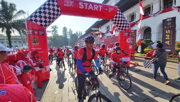 Event Indonesia Heart Bike 2022 di Bandung  yang diselenggarakan Yayasan Jantung Indonesia (YJI) Jawa Barat.