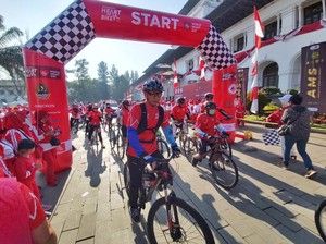 YJI Edukasi Kesehatan Masyarakat Melalui Indonesia Heart Bike 2022
