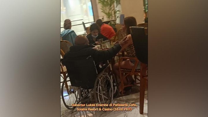 Koordinator Masyarakat Anti-Korupsi Indonesia (MAKI) Boyamin Saiman bocorkan lokasi tempat Gubernur Papua Lukas Enembe kerap bermain Kasino. Boyamin membagikan momen tersebut kepada tim detikcom.