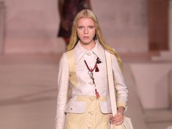 10 Koleksi Busana Coach Spring/ Summer 2023 yang Berjiwa Muda