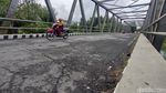Penampakan Jembatan Glagah Kulon Progo yang Ditutup gegara Ambles