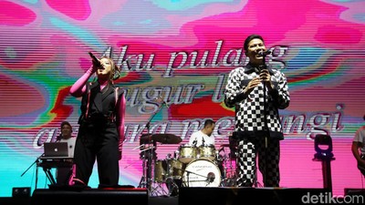 Meriah... Laleilmanino Boyong Tiara Andini hingga JKT48 di We The Fest 2022