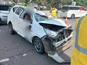 Kecelakaan di Tol JORR Tewaskan Anak-Mertua, Sopir Mobil Diduga Ngantuk
