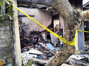 Selang Gas Diduga Bocor, Kios Laundry di Denpasar Terbakar