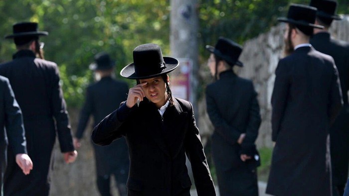 Thousands of Jewish pilgrims flocked to Uman despite please from local officials to stay away Sergei SUPINSKY AFP