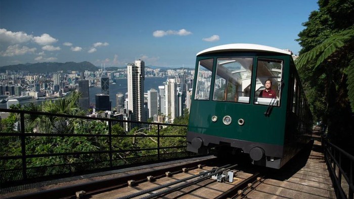 Peak Tram Green