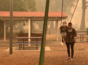 Penelitian Tunjukkan Australia Lebih Perhatikan Hewan Ketimbang Anak-anak Saat Situasi Darurat