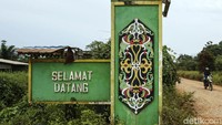 detikcom bersama BRI mengadakan program Tapal Batas yang mengulas perkembangan ekonomi, infrastruktur, hingga wisata di beberapa wilayah terdepan Indonesia. Untuk mengetahui informasi dari program ini ikuti terus berita tentang Tapal Batas di tapalbatas.detik.com!