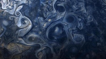 Gulungan awan layaknya motif batik Mega Mendung memang menjadi salah satu ciri khas dari Jupiter. Foto: Instagram @nasa