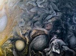 Cantiknya Planet Jupiter Mirip Motif Batik Mega Mendung