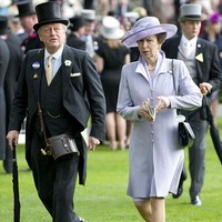 Putri Anne dan Andrew tidak bisa melanjutkan hubungan sampai ke pernikahan karena perbedaan agama mereka. Keluarga kerajaan termasuk Putri Anne beragama Kristen Anglikan, sementara Andrew adalah penganut Katolik. Foto: Getty Images